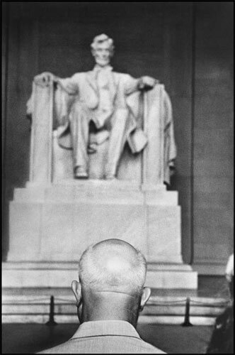 USA. Washington, D.C. 1959. Nikita KHRUSHCHEV in front of the Lincoln Memorial<p>Courtesy Magnum Photos / © Burt Glinn</p>