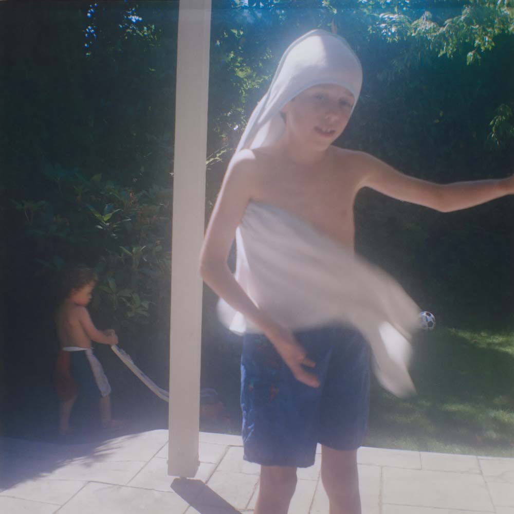 Sam and Ben in the Backyard, 1995<p>© Carole Glauber</p>