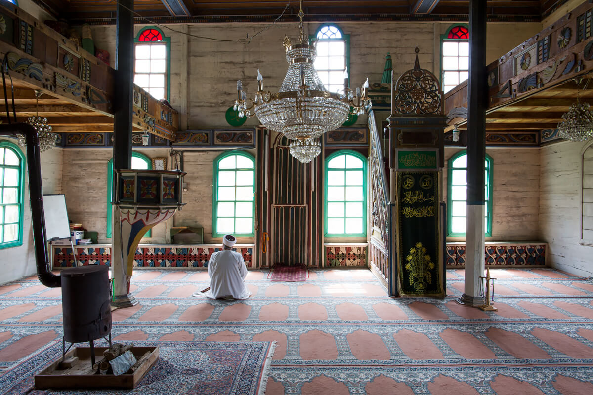 Silk Road: Mosque<p>© Lynn Gilbert</p>