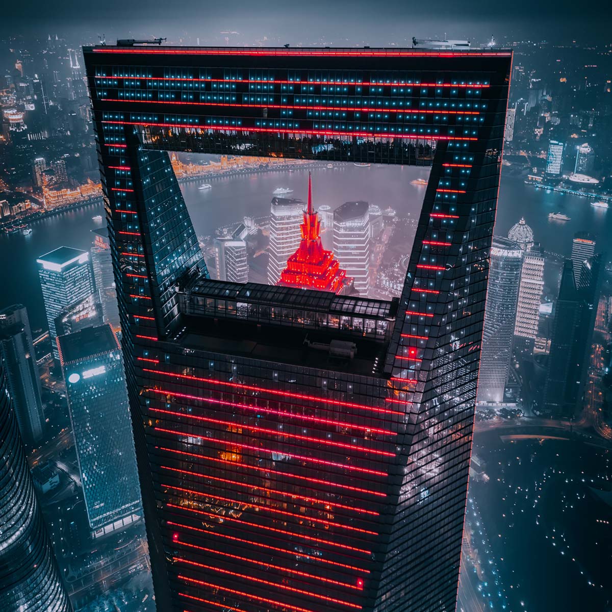 Shanghai  red lights<p>© Vitaly Golovatyuk</p>