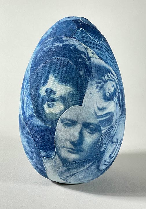 Cyanotype Egg Arecto <p>© Amy  Heller</p>