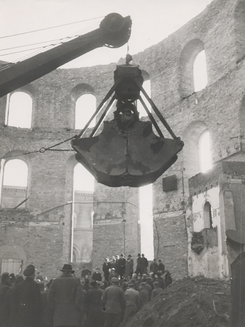 Untitled (St. Paul’s Church), 1947<p>© Elisabeth Hase</p>