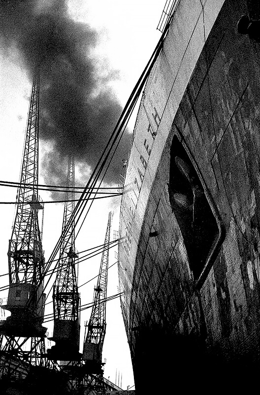HMS Queen Elizabeth, Southamton Water 1966<p>© John Haynes</p>
