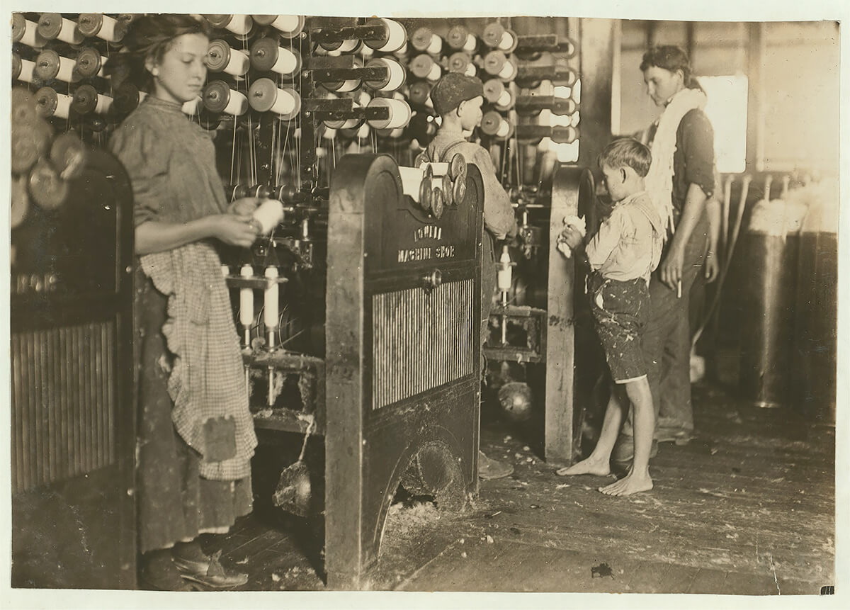 Cherryville Mfg. Co., Cherryville, N.C. One of the smallest boys. Doffer. 1908 © Library of Congress Prints and Photographs Division Washington, D.C. <p>© Lewis Hine</p>