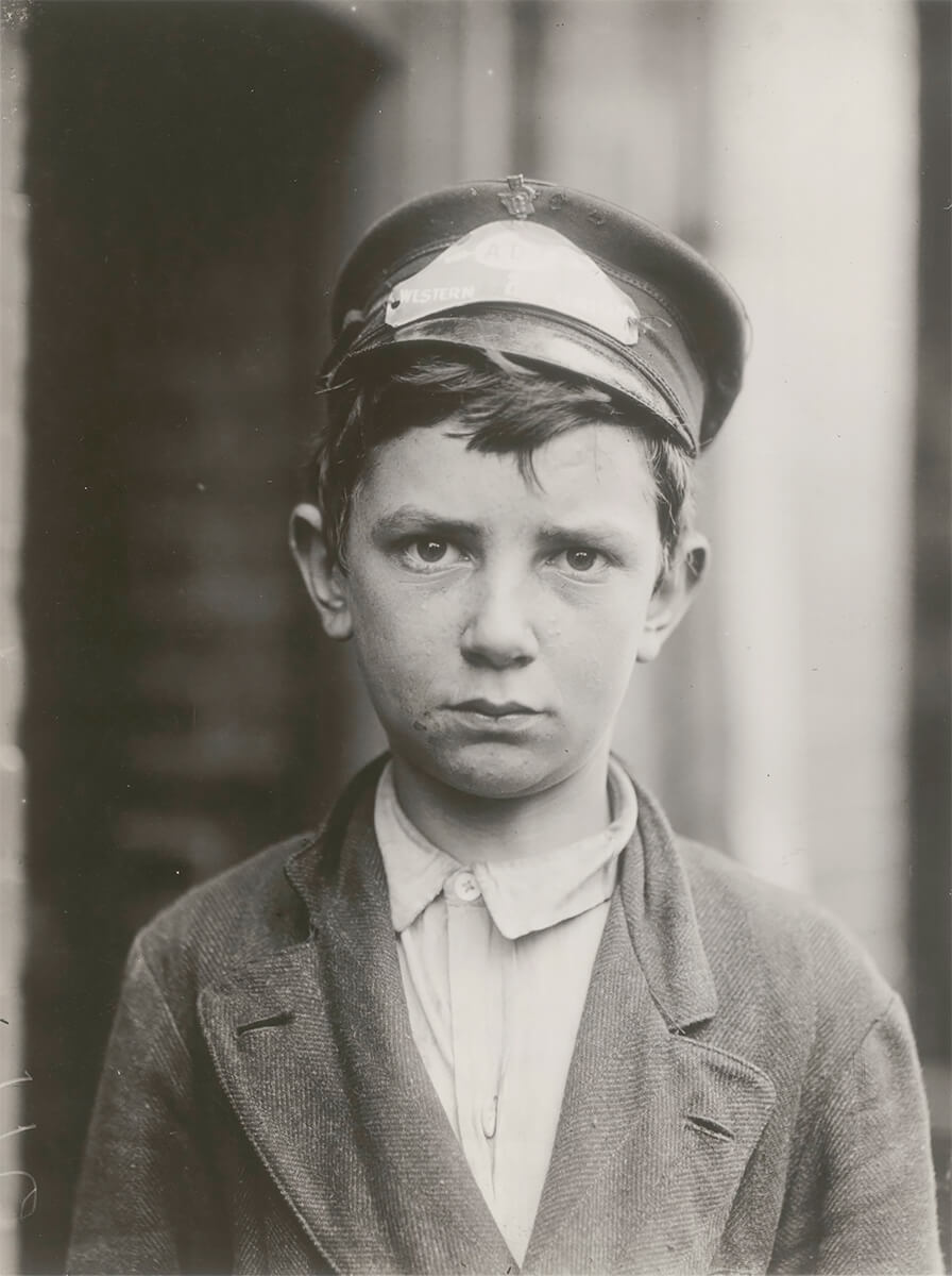 Messenger Boy (Portrait of Richard Pierce) 1910 © Yale University<p>© Lewis Hine</p>