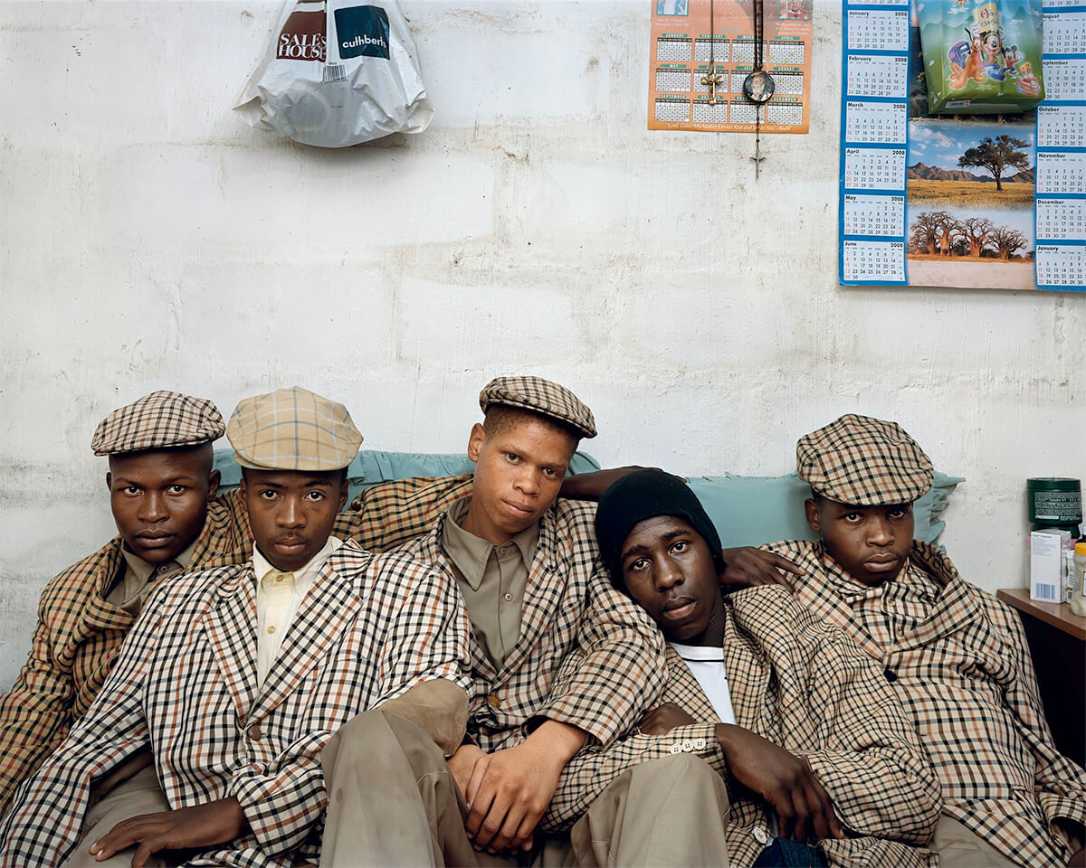 From the series Kin, Loyiso Mayga, Wandise Ngcama, Lunga White, Luyanda Mzantsi, Khungsile Mdolo after their initiation ceremony, Mthatha, 2008<p>© Pieter Hugo</p>