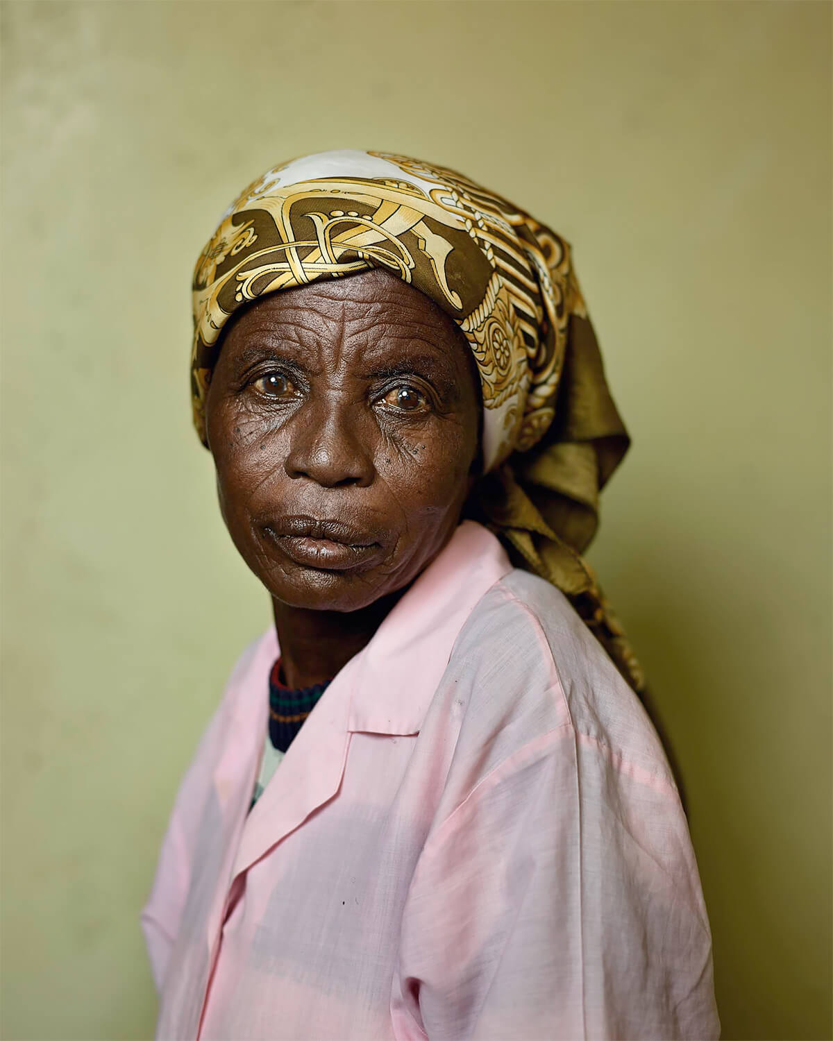 From the series Kin, Mimi Afrika, Wheatland Farm, Graaff-Reinet, 2013 - Digital C-Print © Pieter Hugo, Courtesy Yossi Milo Gallery, New York<p>© Pieter Hugo</p>