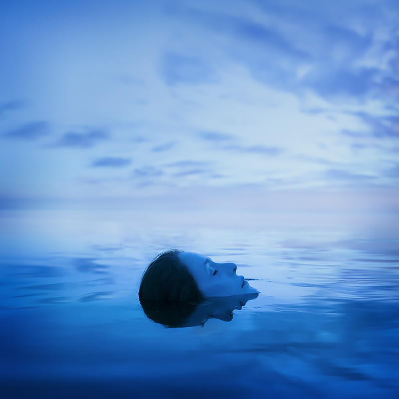 Sinking into Depths Unknown<p>© Gabriel Isak</p>