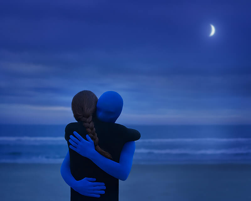 Blue Moon<p>© Gabriel Isak</p>