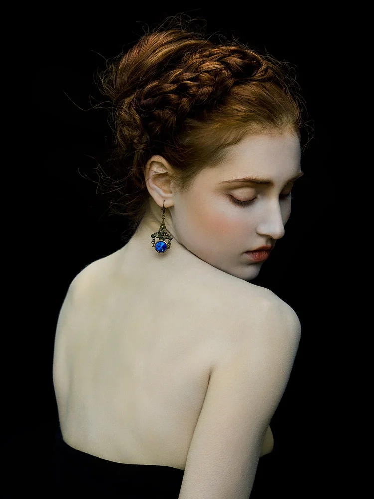 <p>&copy; Zhang Jingna</p>