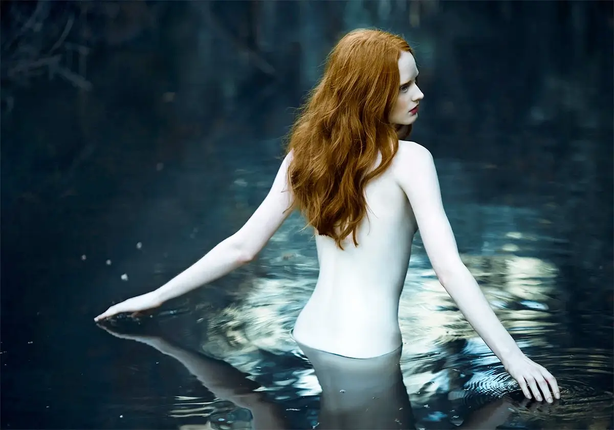 <p>&copy; Zhang Jingna</p>