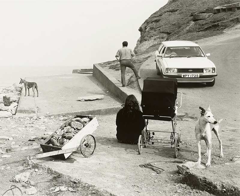 Crabs, Skinningrove, North Yorkshire 1982<p>© Chris Killip</p>