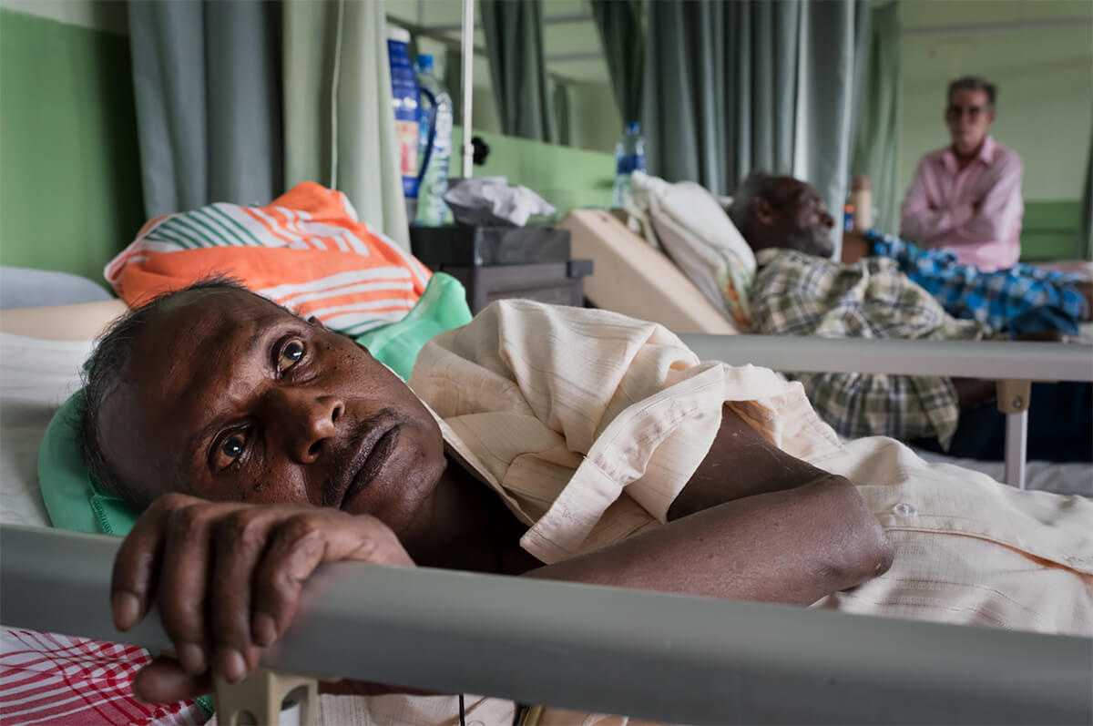 In the Hot Zone: CKDu in Sri Lanka. Patients receive dialysis treatment in the Anuradhapura Teaching Hospital’s dialysis clinic.<p>Courtesy VII Photo Agency / © Ed Kashi</p>