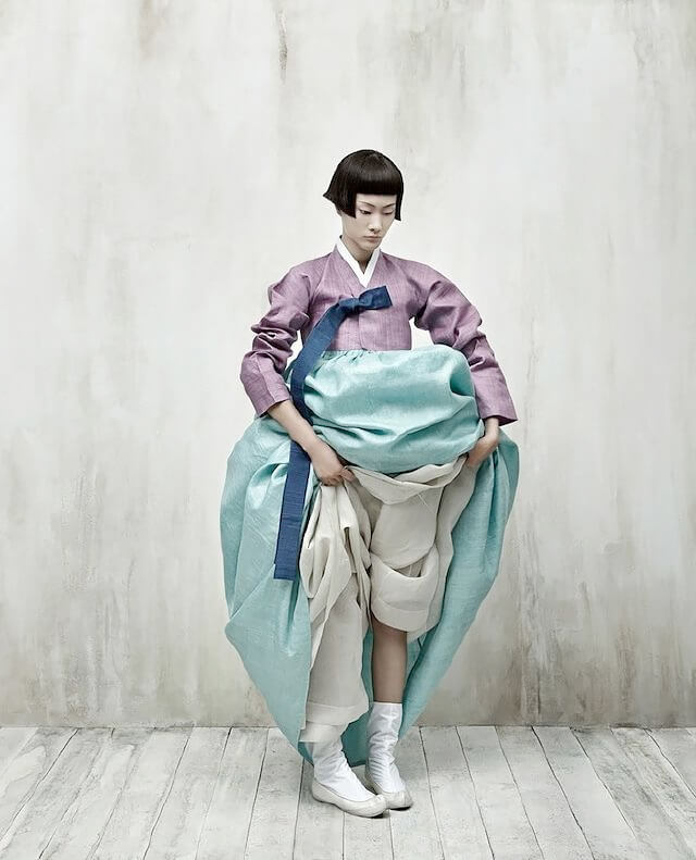 The Full Moon Story, 2008<p>Courtesy Galerie Paris-Beijing / © Kim Kyung Soo</p>