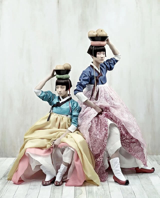 The Full Moon Story, 2008<p>Courtesy Galerie Paris-Beijing / © Kim Kyung Soo</p>