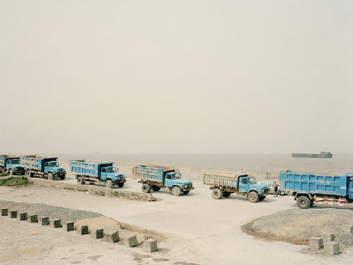 Mouth VII, near Shanghai<p>Courtesy Trunk Archives / © Nadav Kander</p>