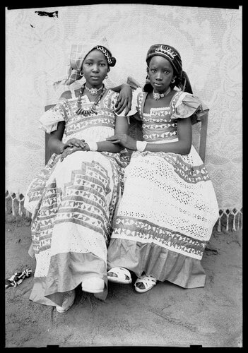 <p>Courtesy Trunk Archives / © Seydou Keïta</p>