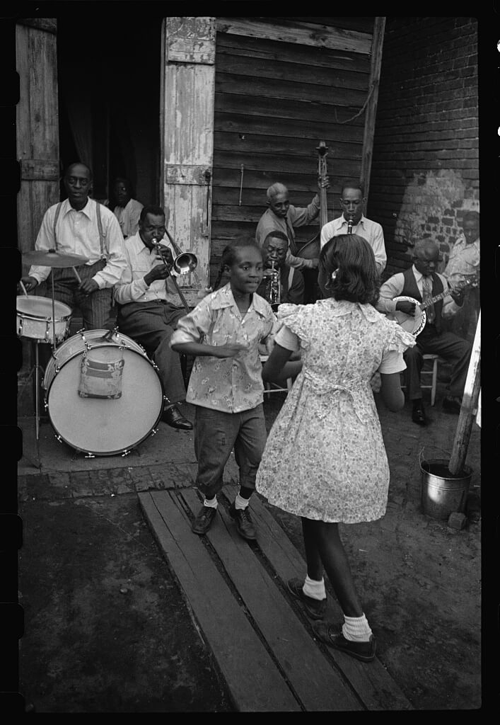 Image from LOOK - Job 50-W99 titled Jazz story. 1950 Mar. 3.  Look magazine photograph collection (Library of Congress)<p>© Stanley Kubrick</p>