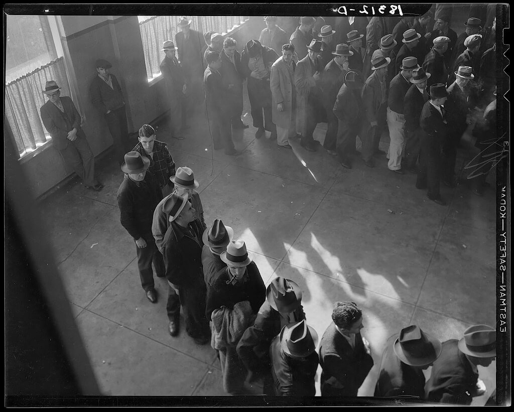 Unemployment benefits aid begins. San Francisco CA 1938 Library of Congress<p>© Dorothea Lange</p>
