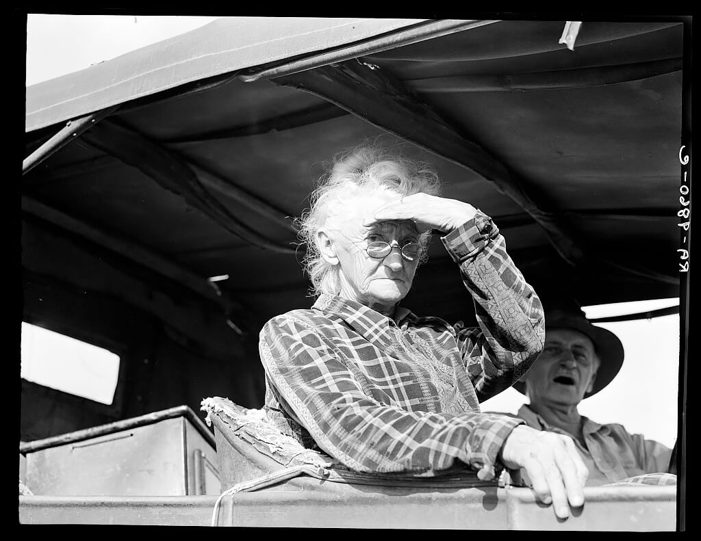 Eighty year old woman living in squatters’ camp on the outskirts of Bakersfield, CA 1936, FSA, Library of Congress<p>© Dorothea Lange</p>