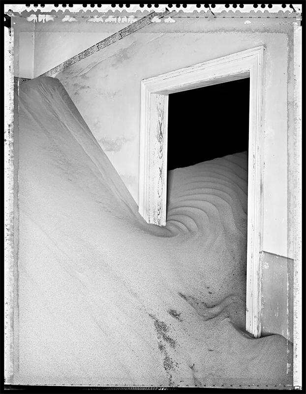 Namib Desert #4 - 1997<p>Courtesy Galerie VU / © Elaine Ling</p>