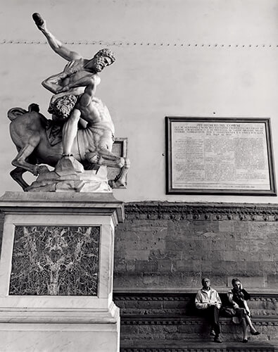 Taking a Break, Florence Italy 2011<p>© Ernie Luppi</p>