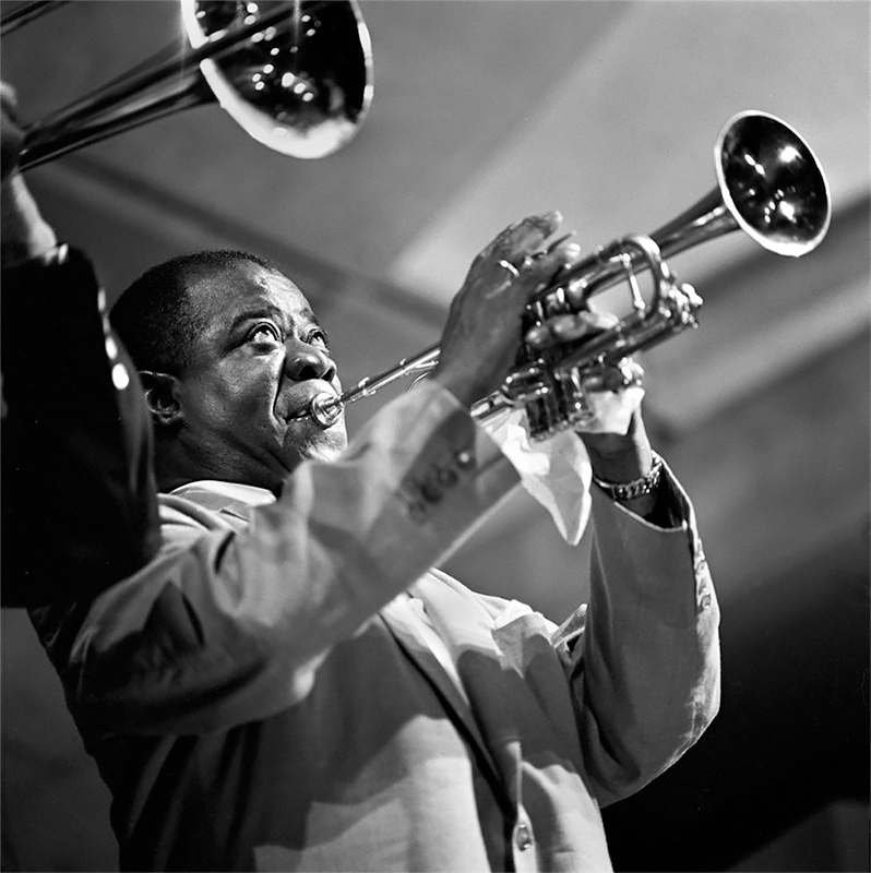 Louis Armstrong, Newport Jazz Festival, 1955<p>© Herman Leonard</p>