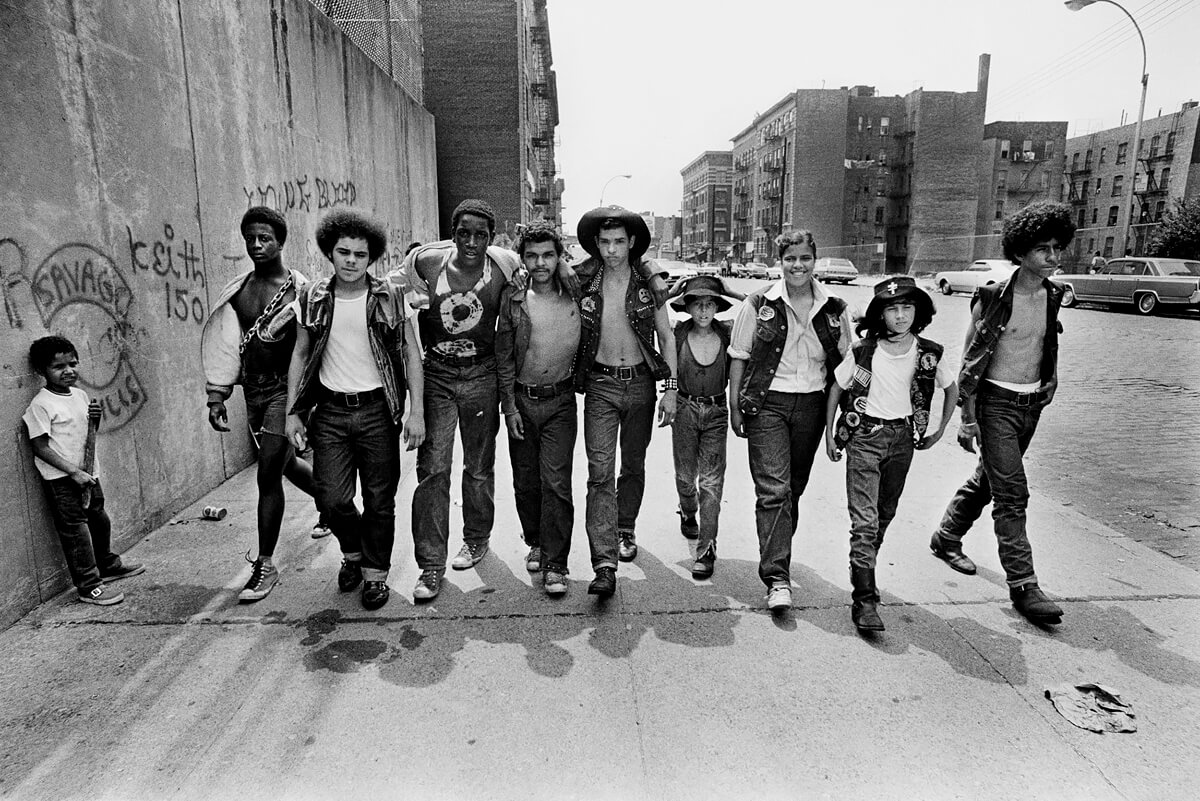 Photographer’s Paradise -  Savage Skulls group walking on sidewalk<p>© Jean-Pierre Laffont</p>