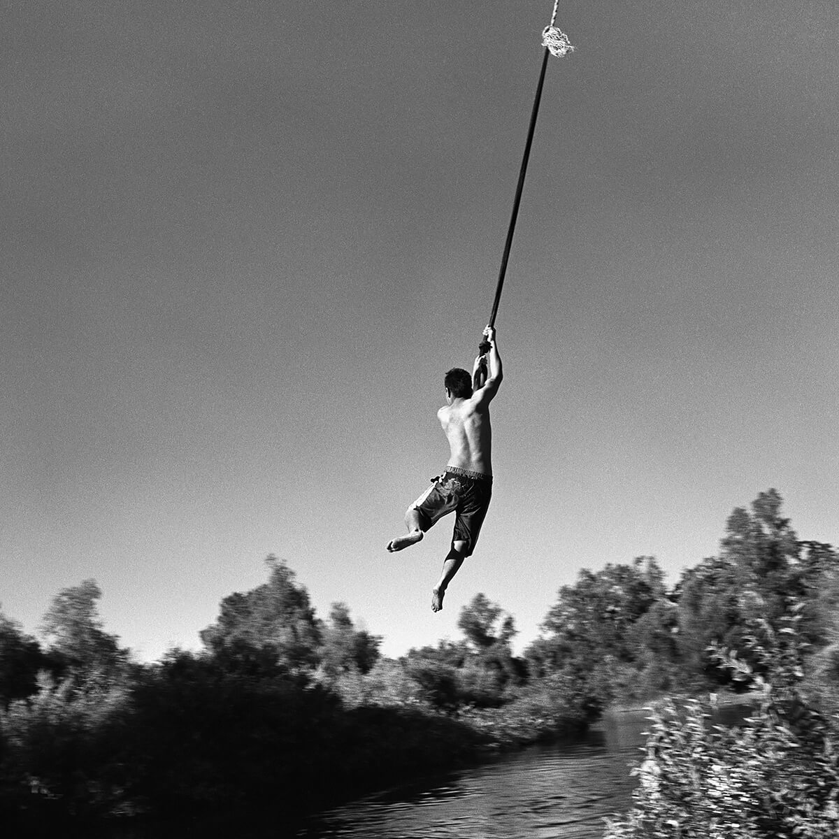 Rope Swing<p>Courtesy www.contactpressimages.com / © Ken Light</p>