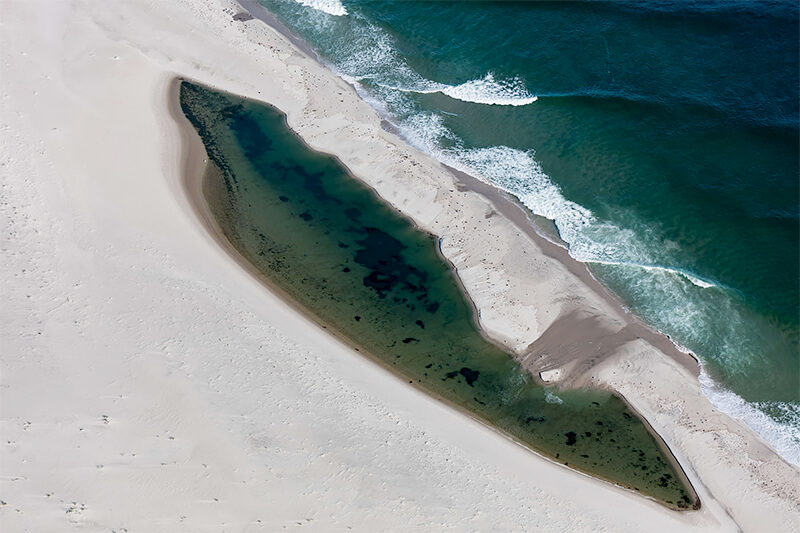 Barrier Island on Barrier Island, Clatham, Massachusetts 2018<p>© Alex MacLean</p>