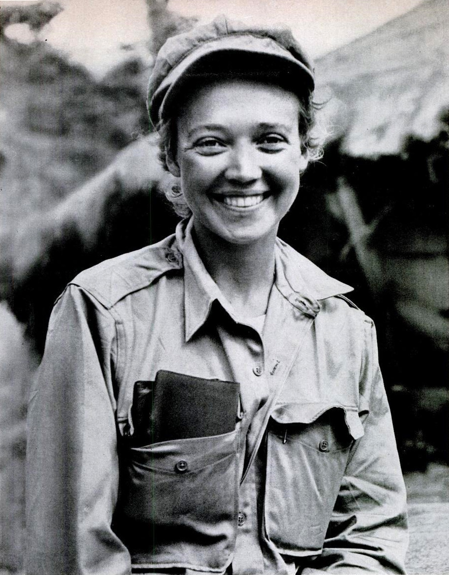 In her «working clothes» as a war correspondent in Korea, Marguerite Higgins still manages to look attractive, October 1950 - Library of Congress<p>© Carl Mydans</p>