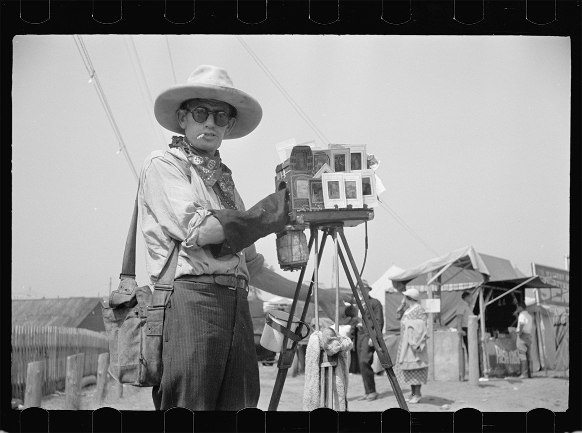 Tin-type photographer at Morrisville, Vermont fair, August, 1936 - Library of Congress<p>© Carl Mydans</p>