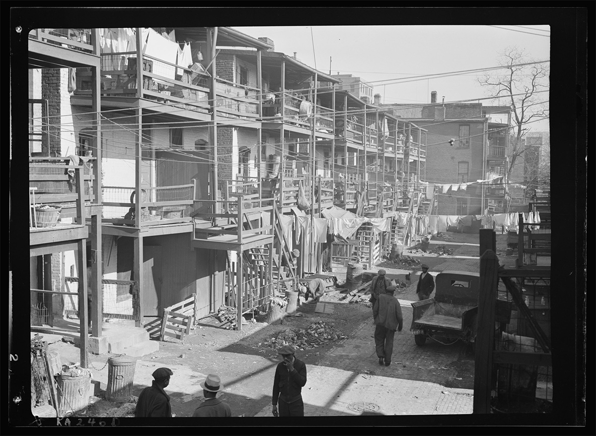 Slums. Washington, D.C., November 1935 - Library of Congress<p>© Carl Mydans</p>