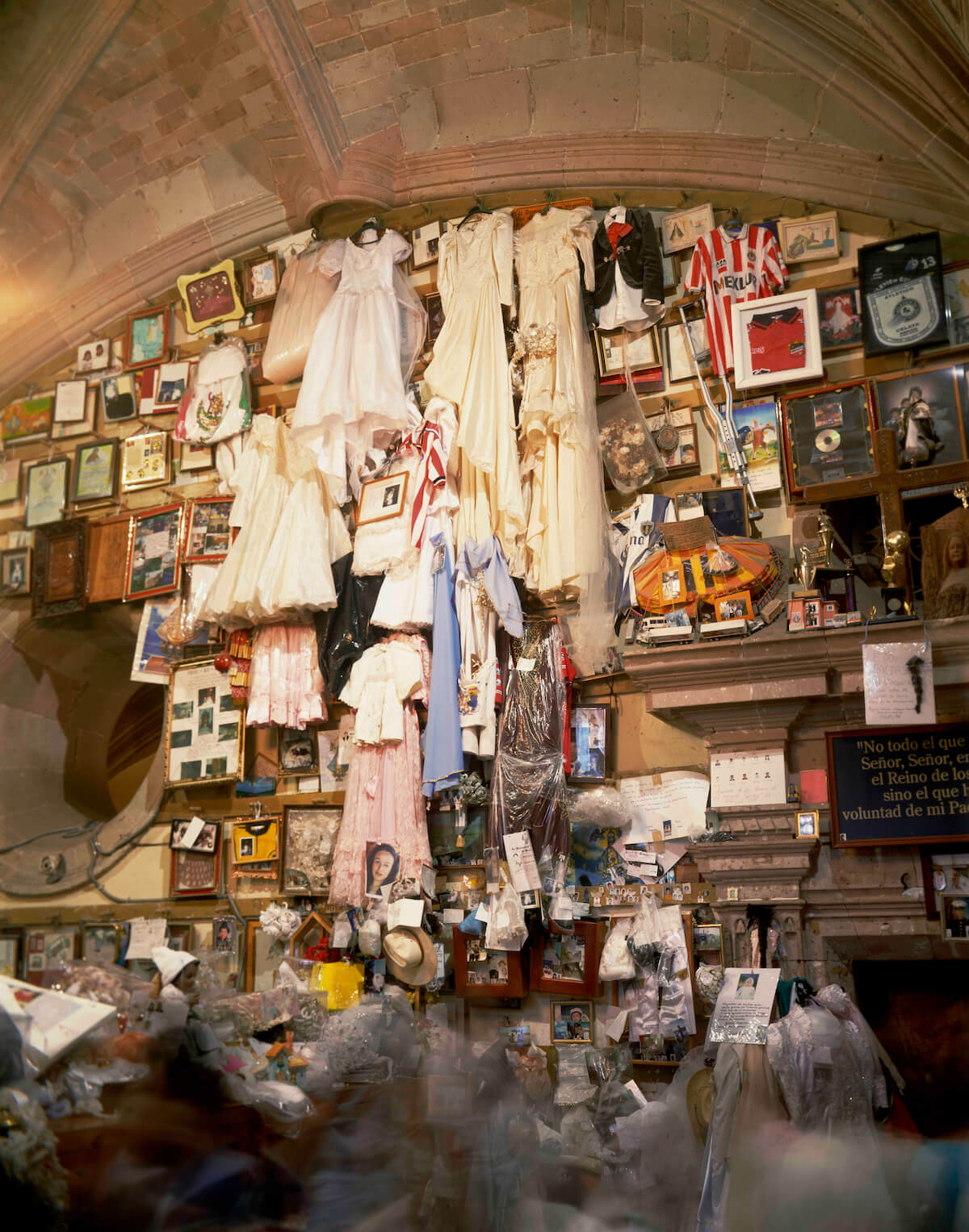 San Juan De Los Lagos Pilgrimage Site, Jalisco, Mexico , 1999<p>© Charles Muir Lovell</p>