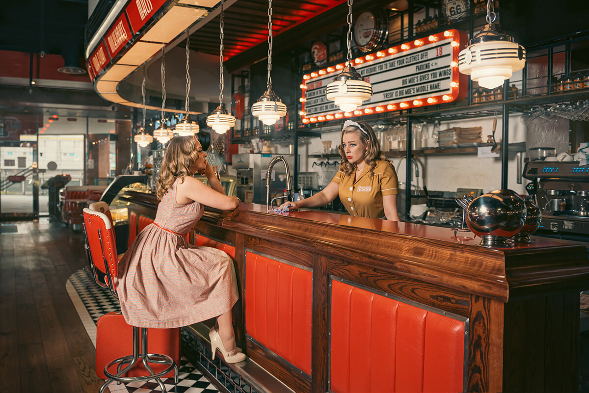 Dolly’s Diner<p>© Elisa Miller</p>