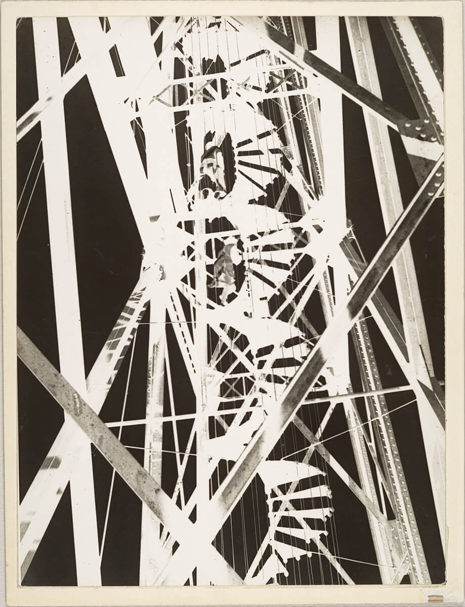 Pont Transbordeur, Marseille, 1929 - Gilman Collection, Purchase, Alfred Stieglitz Society Gifts, 2005 (Metropolitan Museum of Art)<p>© László Moholy-Nagy</p>