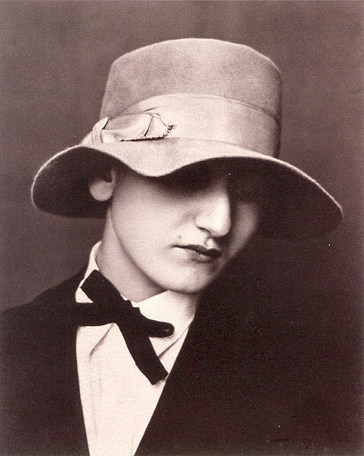 Portrait of Anita Brenner, 1926<p>© Tina Modotti</p>