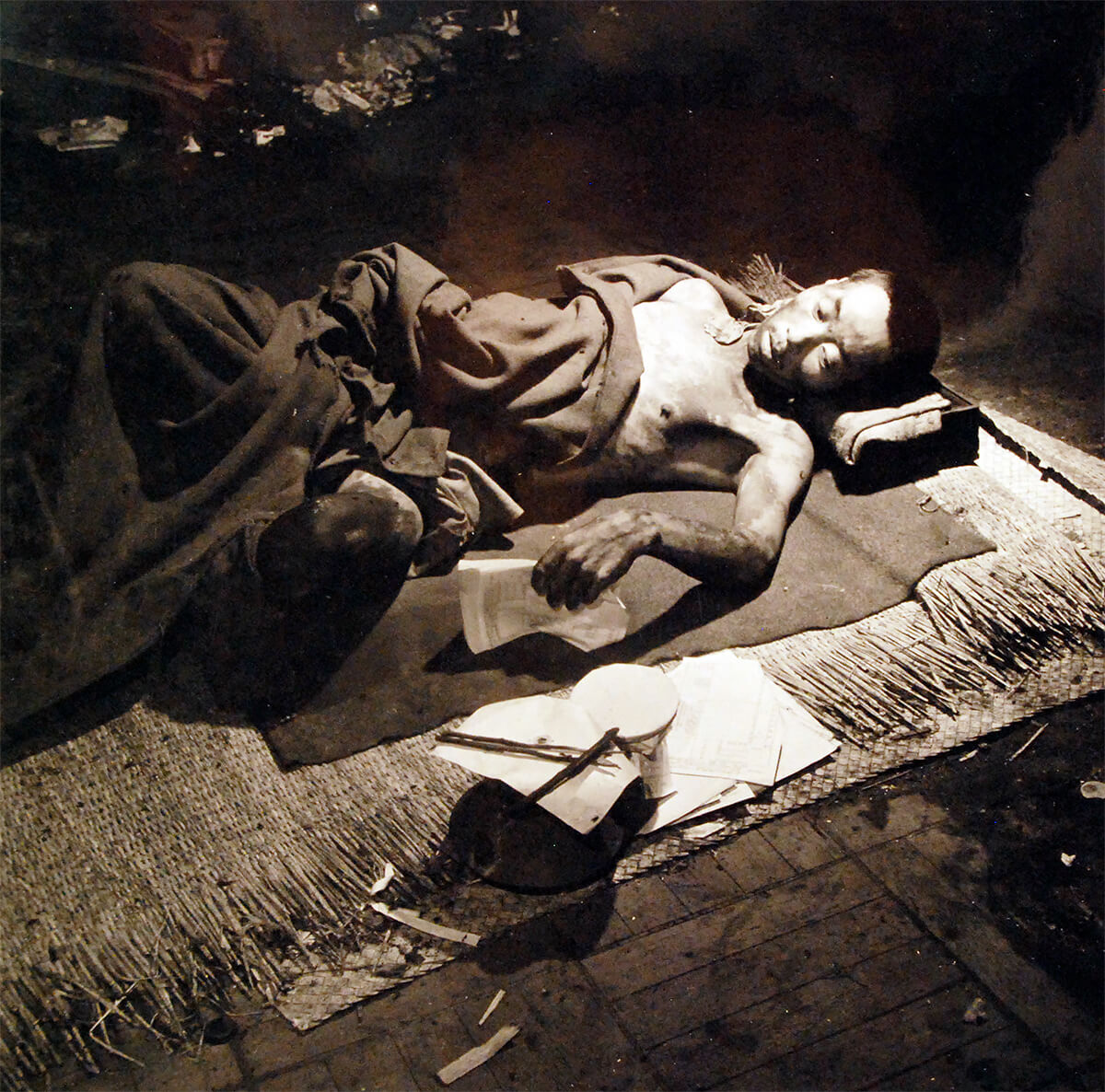 Japanese civilian in a refugee center inside a former bank, Hiroshima, Japan, Sep 1945,  National Museum of the United States Navy<p>© Wayne Miller</p>