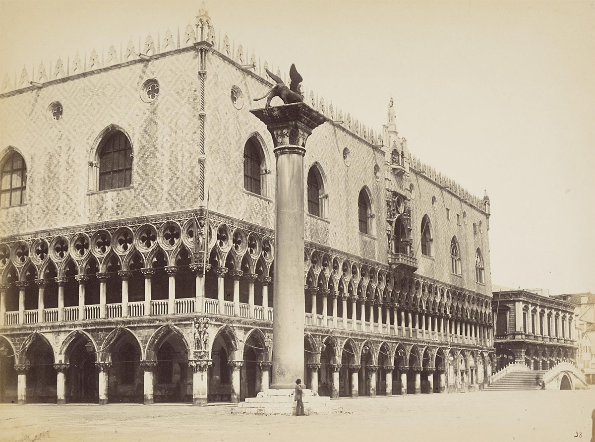 Palazzo Ducalé e Colonna - Venezia - Gift of Mrs. Riddell in memory of Peter Fletcher Riddell, 1985, Scottish National Portrait Gallery<p>© Carlo Naya</p>