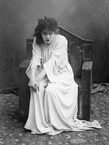 Sarah Bernhardt as Lady Macbeth in Macbeth, 1884<p>©  Nadar</p>