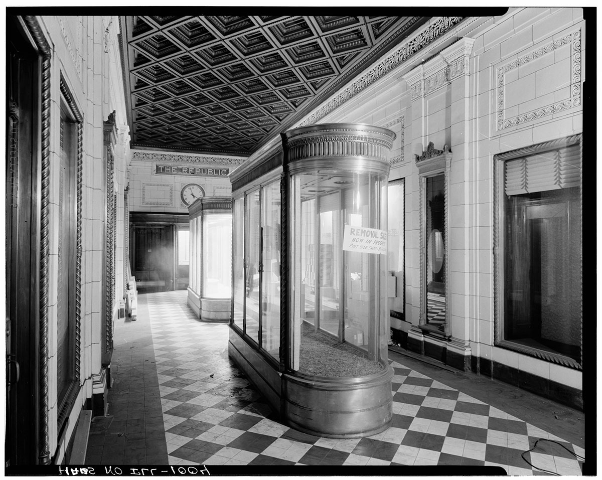 Historic American Buildings Survey Richard Nickel, Photographer November-December 1960 INTERIOR- ARCADE - Republic Building, 209 South State Street, C<p>© Richard Nickel</p>