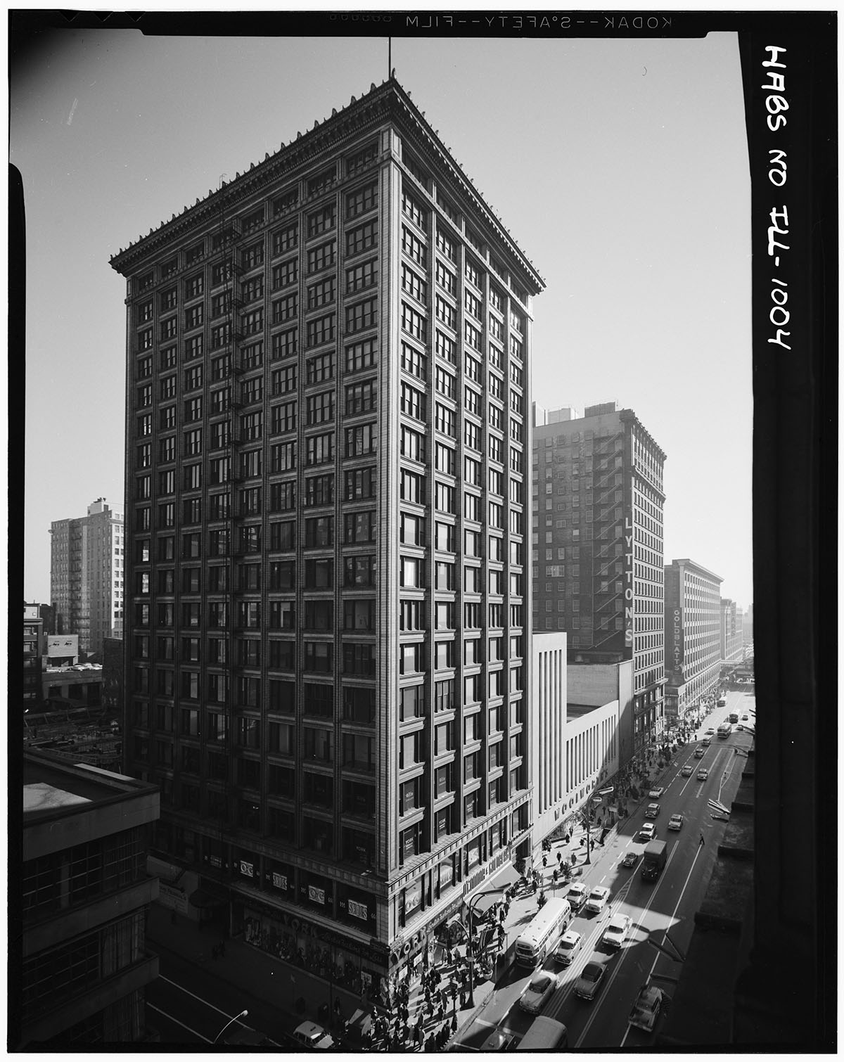 Historic American Buildings Survey Richard Nickel, Photographer November-December 1960 EXTERIOR- CORNER OF STATE AND ADAMS - Republic Building, 209 So<p>© Richard Nickel</p>