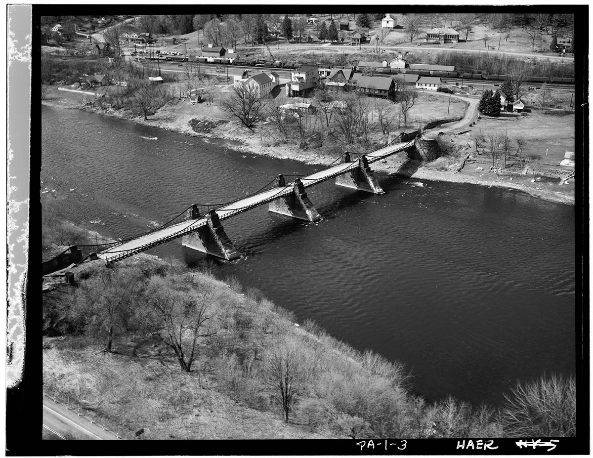 Delaware and Hudson Canal, Delaware Aqueduct, Spanning Delaware River, Lackawaxen, Pike County, PA<p>© David Plowden</p>
