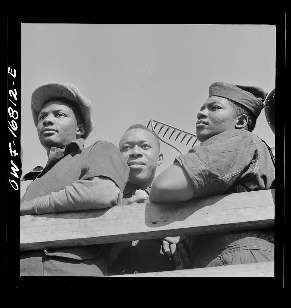 Students waiting to be taken to the agricultural school farm where they will learn modern methods, FL 1943<p>© Gordon Parks</p>