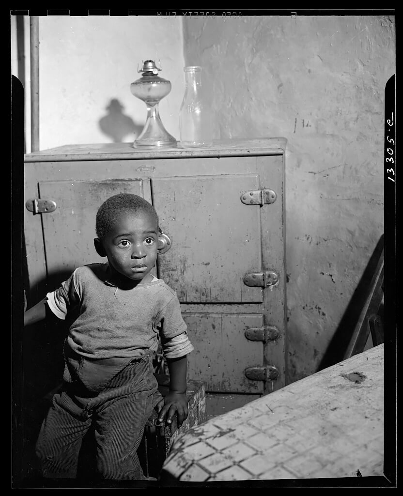 Washington, D.C. A young boy who lives near the nation’s capitol. 1942<p>© Gordon Parks</p>