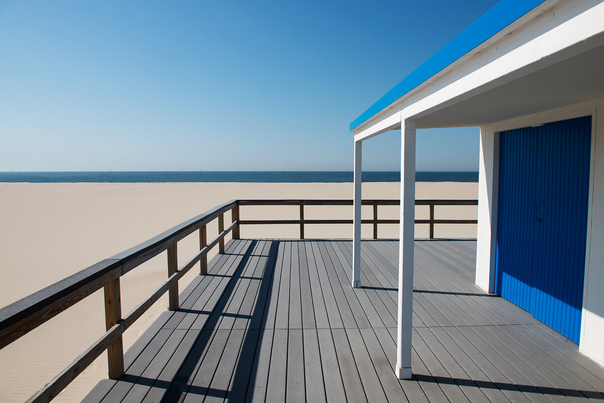 Cabana Blue, Atlantic Beach, NY 2015<p>© James Peaslee</p>