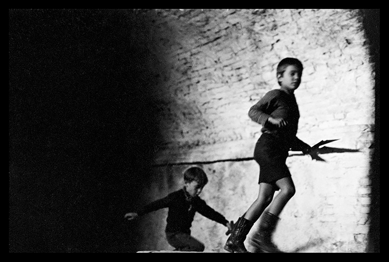 ”SPERDUTI NEL BUIO” by Camillo Mastrocinque, Rome 1969<p>© John R. Pepper</p>
