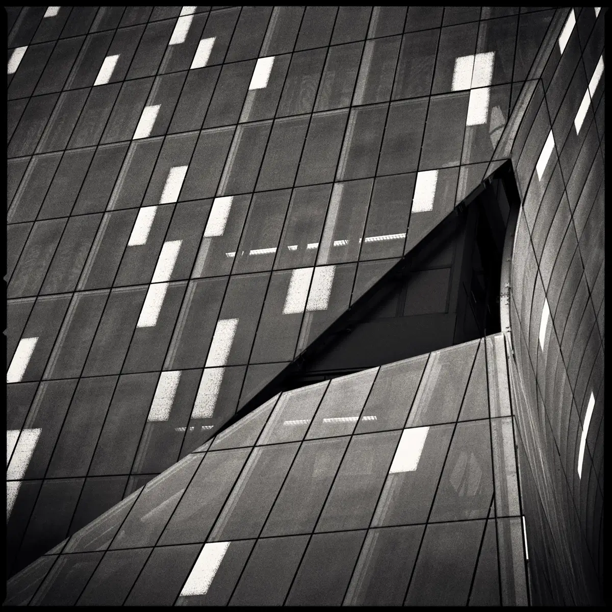 41 Cooper Square, from the series Monolith<p>&copy; Sean Perry</p>