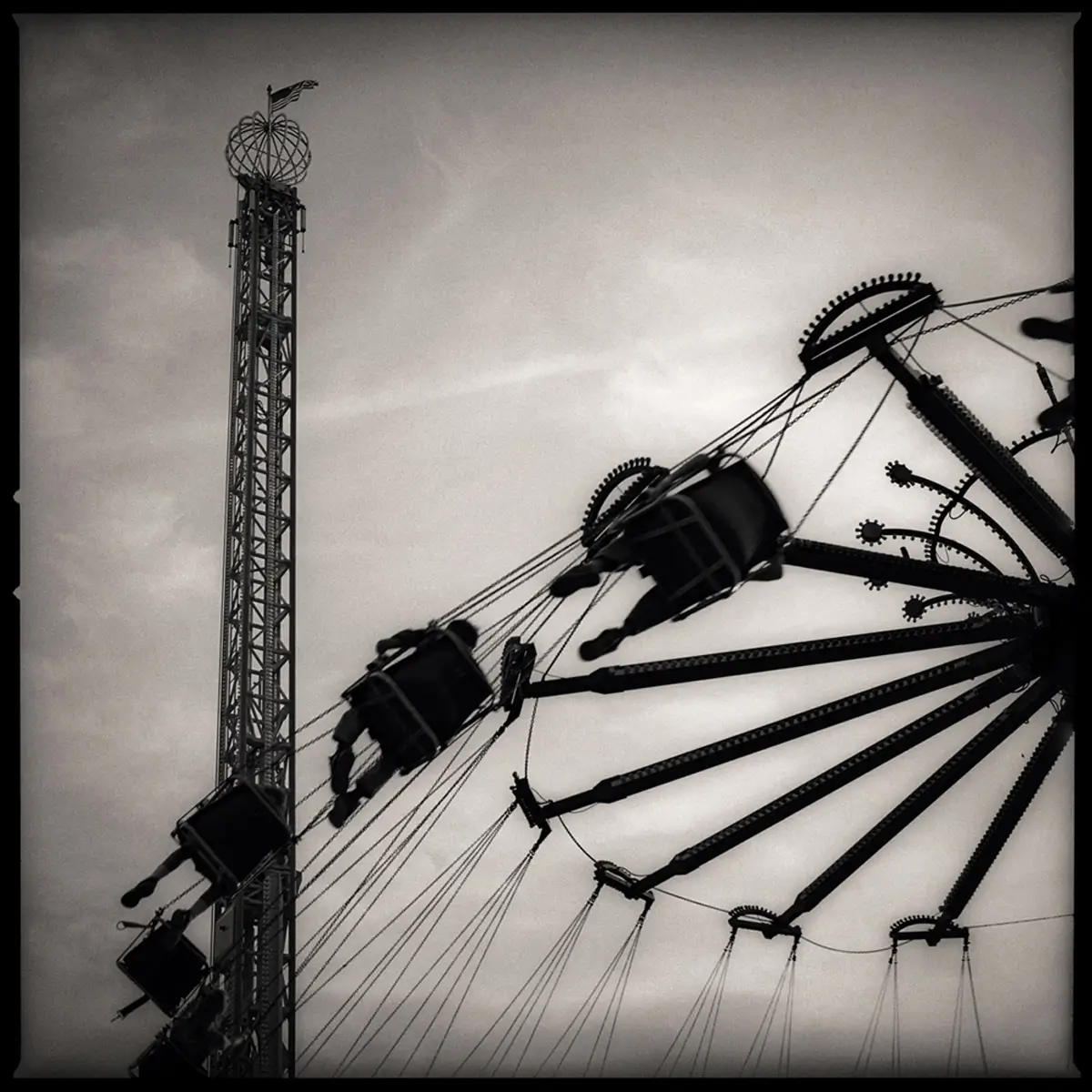 And Around, from the series Fairgrounds<p>&copy; Sean Perry</p>