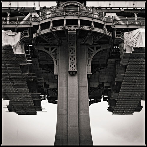 Manhattan Suspension Bridge 3, from the series Monolith<p>© Sean Perry</p>